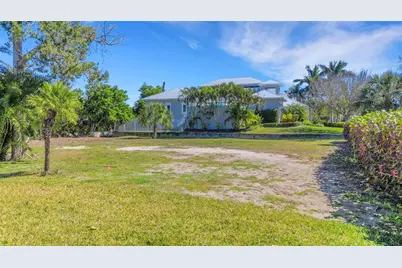 595 Triton Bend, Longboat Key, FL 34228 - Photo 10