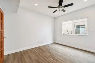 18154 Sandy Pointe Dr, Tampa, FL 33647 - Photo 16