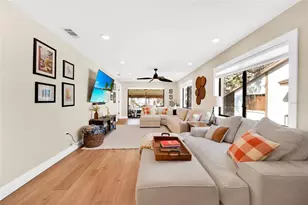 511 Longfellow Ct, Safety Harbor, FL 34695 - Photo 2