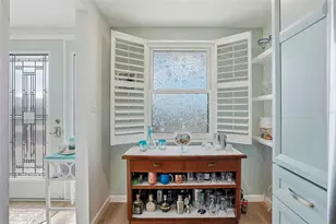 11901 Lagoon Ln, Treasure Island, FL 33706 - Photo 10