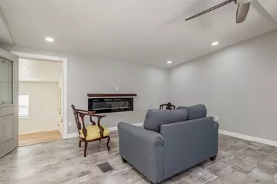 108 Dolphin Drive E, Oldsmar, FL 34677 - Photo 8