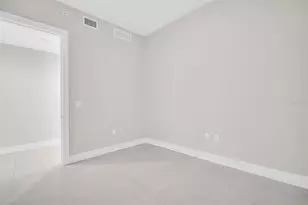 275 1st Ave S, Saint Petersburg, FL 33701 - Photo 6