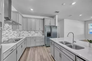 762 Parsons Mooring Ct, Seffner, FL 33584 - Photo 6