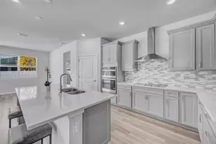 762 Parsons Mooring Ct, Seffner, FL 33584 - Photo 4