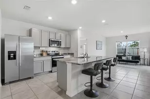 31019 Penny Surf Loop, Wesley Chapel, FL 33545 - Photo 12