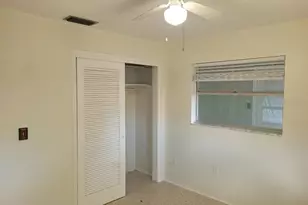 3752 59th St N, Saint Petersburg, FL 33710 - Photo 4