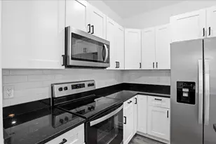 1535 13th St S, Saint Petersburg, FL 33705 - Photo 8
