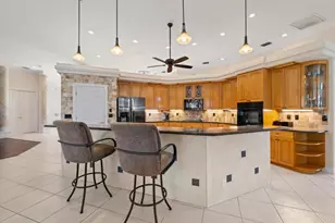 7890 134th St, Seminole, FL 33776 - Photo 36