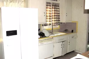 455 34th Ave N, Saint Petersburg, FL 33704 - Photo 6