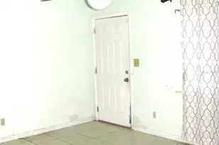 455 34th Ave N, Saint Petersburg, FL 33704 - Photo 4