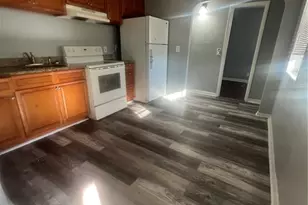 2025 7th St S, Saint Petersburg, FL 33705 - Photo 4