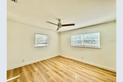1101 46th Street N, Saint Petersburg, FL 33713 - Photo 18