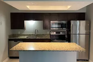 10200 Gandy Blvd N, Saint Petersburg, FL 33702 - Photo 2