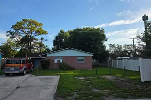1408 College Park Ln, Tampa, FL 33612 - Photo 2