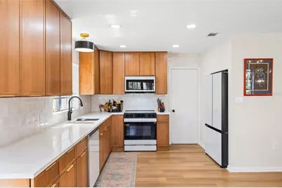 6906 Valrie Lane, Riverview, FL 33569 - Photo 4