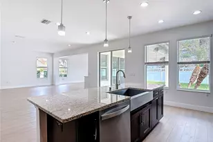 27387 Cayenne Ln, Wesley Chapel, FL 33544 - Photo 18