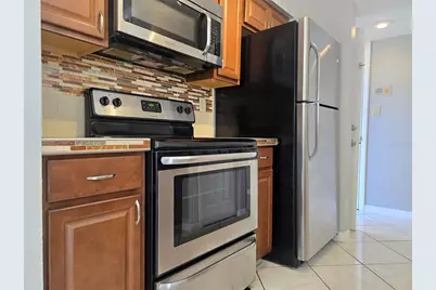 8630 Mallard Reserve Drive #101, Tampa, FL 33614 - Photo 4