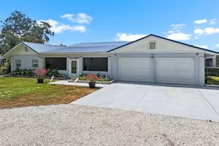 100 18th St NW, Ruskin, FL 33570 - Photo 2