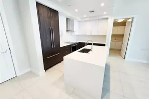 275 1st Ave S, Saint Petersburg, FL 33701 - Photo 6