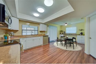 3001 Vivienda Boulevard, Bradenton, FL 34207 - Photo 20