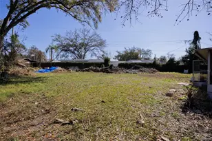 726 Fairmont Dr, Brandon, FL 33511 - Photo 18