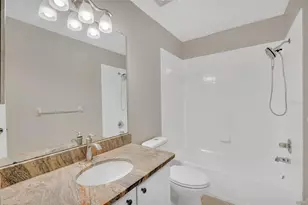 632 Kensington Lake Cir, Brandon, FL 33511 - Photo 22