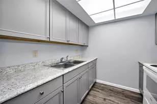 1001 Pearce Dr, Clearwater, FL 33764 - Photo 20