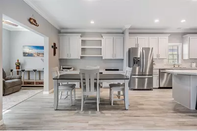 7824 Kay Marie Avenue, Zephyrhills, FL 33541 - Photo 4