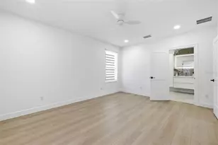 639 43rd Ave N, Saint Petersburg, FL 33703 - Photo 38