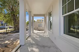 345 11th Ave NE, Saint Petersburg, FL 33701 - Photo 8