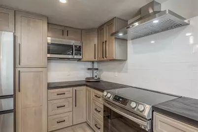 4036 Sunray Drive, Holiday, FL 34691 - Photo 12