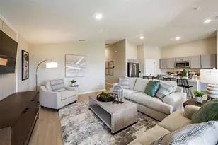 36702 Thornhedge Dr, Zephyrhills, FL 33541 - Photo 10