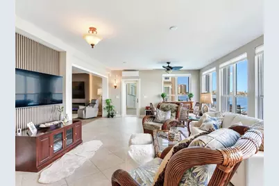 210 Dolphin Point #B, Clearwater Beach, FL 33767 - Photo 20