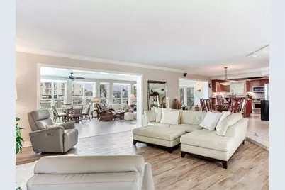 210 Dolphin Point #B, Clearwater Beach, FL 33767 - Photo 8