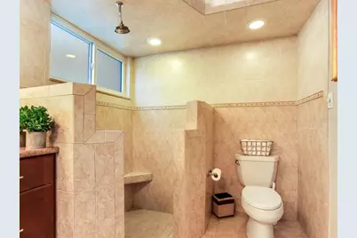 210 Dolphin Point #B, Clearwater Beach, FL 33767 - Photo 44