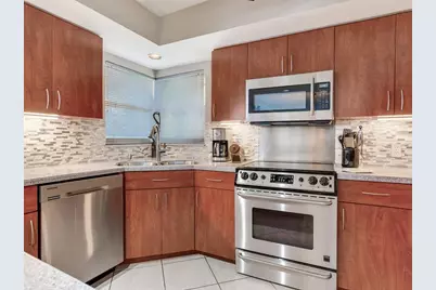 210 Dolphin Point #B, Clearwater Beach, FL 33767 - Photo 30