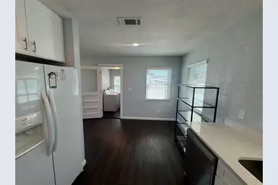 3600 Alabama Avenue NE, Saint Petersburg, FL 33703 - Photo 6