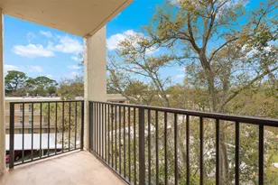 225 Country Club Dr, Largo, FL 33771 - Photo 16