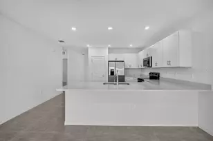 12449 Whisk Ct, Hudson, FL 34669 - Photo 2