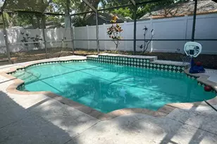 200 Arbor Dr W, Palm Harbor, FL 34683 - Photo 18