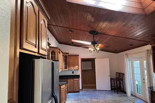 200 Arbor Dr W, Palm Harbor, FL 34683 - Photo 10