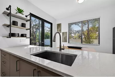 8706 Palm Ranches Place, Tampa, FL 33614 - Photo 12