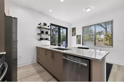 8706 Palm Ranches Place, Tampa, FL 33614 - Photo 10