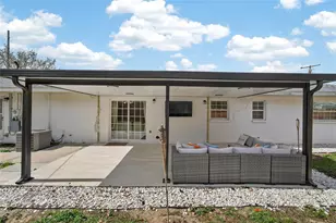 2312 Bandy Dr, Seffner, FL 33584 - Photo 38