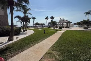 5220 Brittany Dr S, Saint Petersburg, FL 33715 - Photo 14