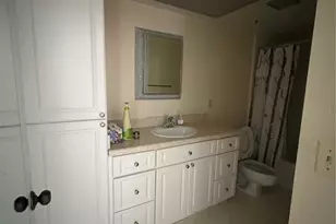 5220 Brittany Dr S, Saint Petersburg, FL 33715 - Photo 20