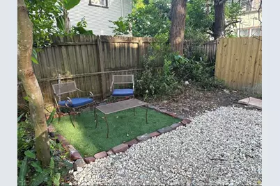 115 W Plymouth Street #B, Tampa, FL 33603 - Photo 2