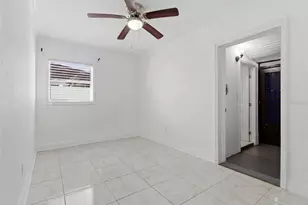 4930 Eldorado Dr, Tampa, FL 33615 - Photo 18