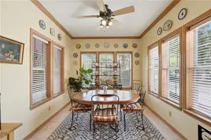100 72nd St S, Saint Petersburg, FL 33707 - Photo 12