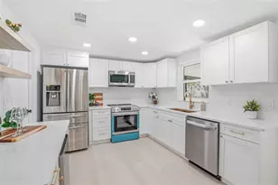 16133 Sandcrest Way, Tampa, FL 33618 - Photo 10